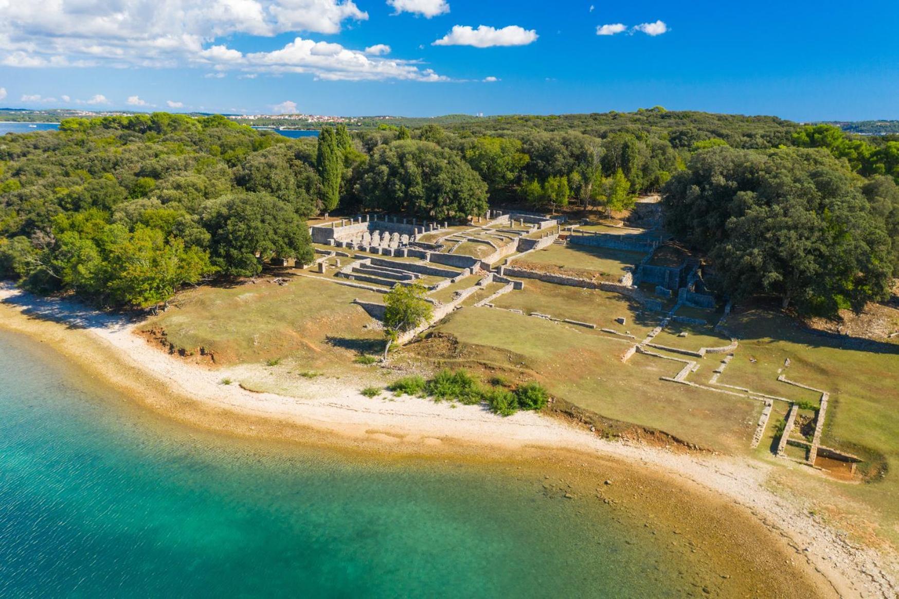 Astraluxe Apartamento Fažana Exterior foto